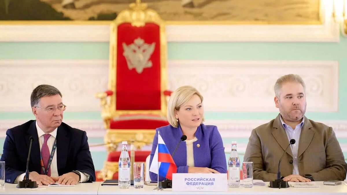 © Министр культуры Российской Федерации