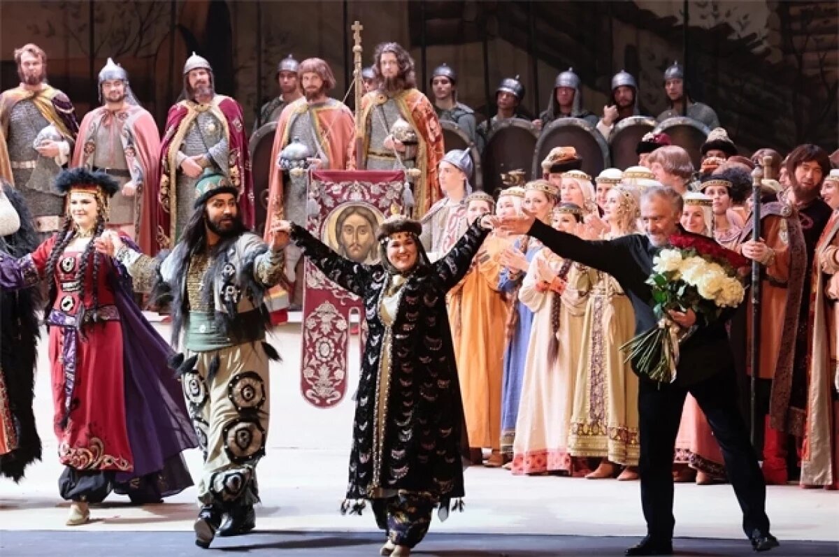    Дело Гергиева боится.