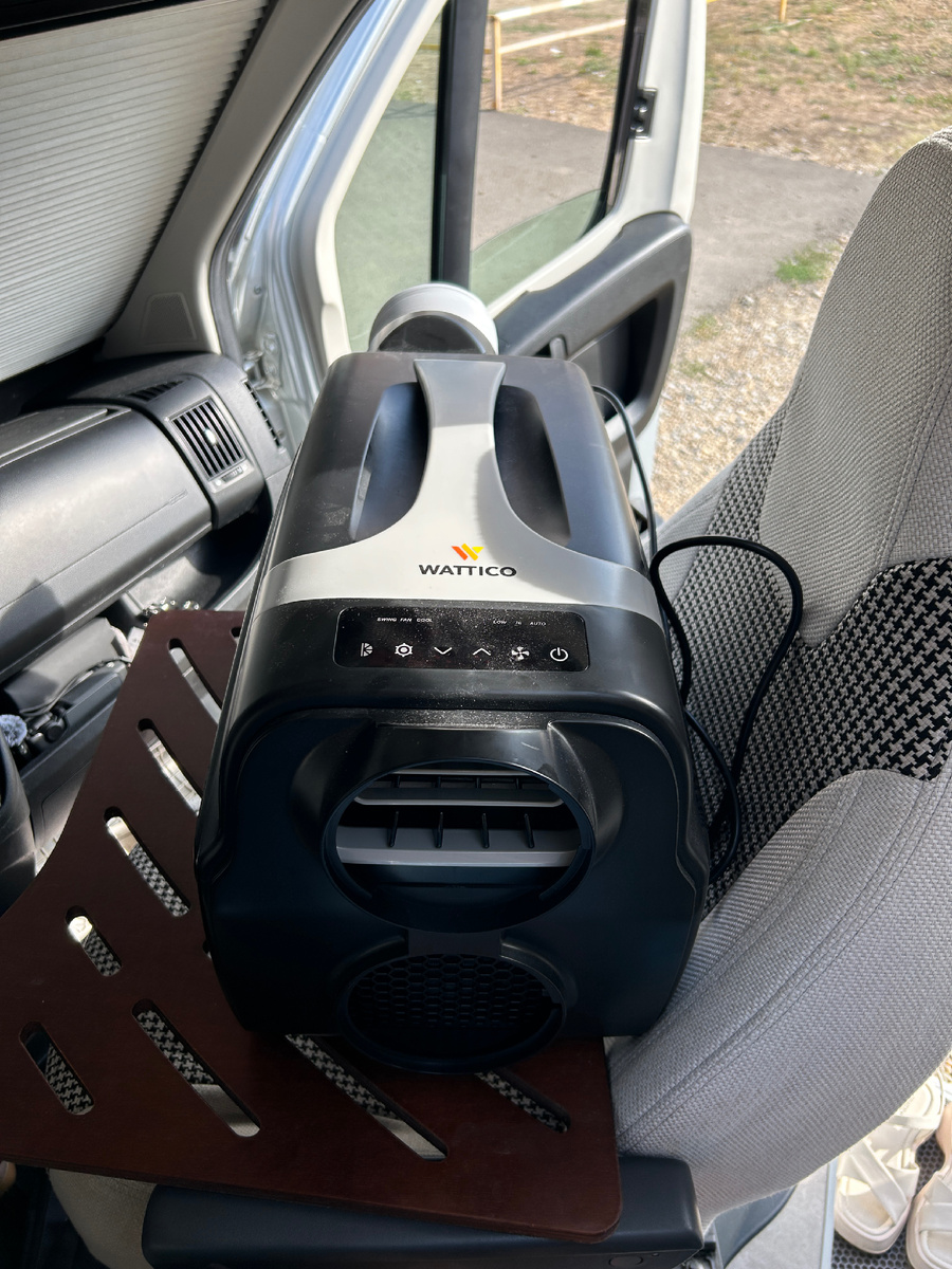 Кондиционер чуть позже достали