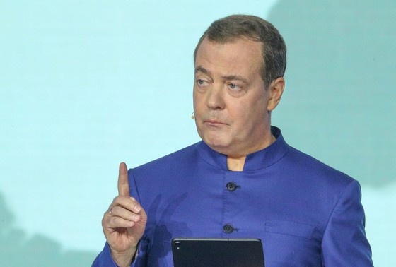    Дмитрий Медведев