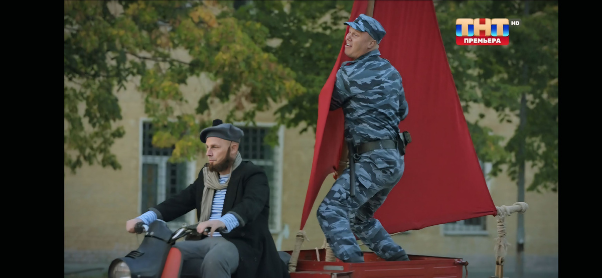 Кадр из сериала. Андрей Пынзару в роли Голованова. Алые паруса приплыли без Грея