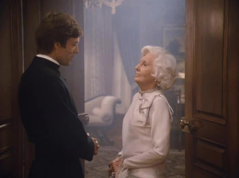 Кадр из к/ф "Поющие в Терновнике" (Картинка из Интернета) - отец Ральф и Мэри Карсон