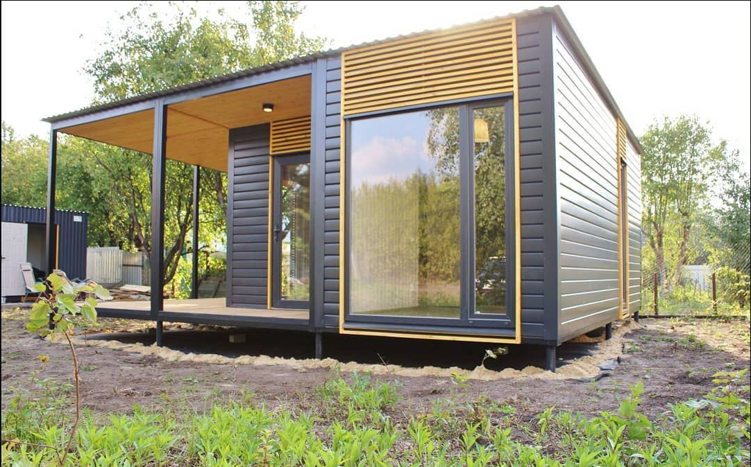 Всё больше людей выбирают беседки в современном стиле как для своих загородных домов, так и для городских участков. Эти беседки не только предоставляют уютное пространство для отдыха и общения, но и становятся стильным дополнением к ландшафтному дизайну. В этой статье мы рассмотрим преимущества современных беседок, с особым вниманием к деревянным моделям, выполненным в стилях хайтек, лофт, минимализм, модерн, а-фрейм, барнхаус и сканди.