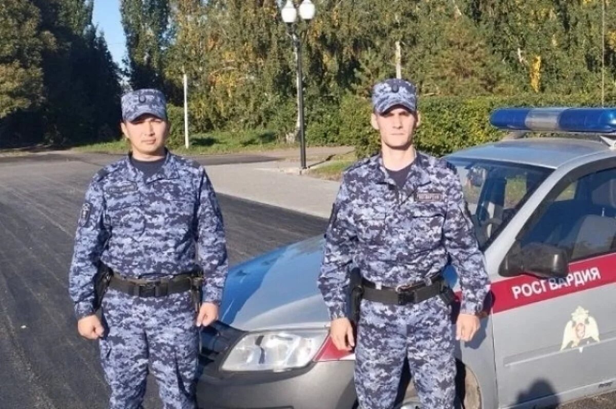    В Омской области росгвардейцы вернули домой 8-летнюю девочку