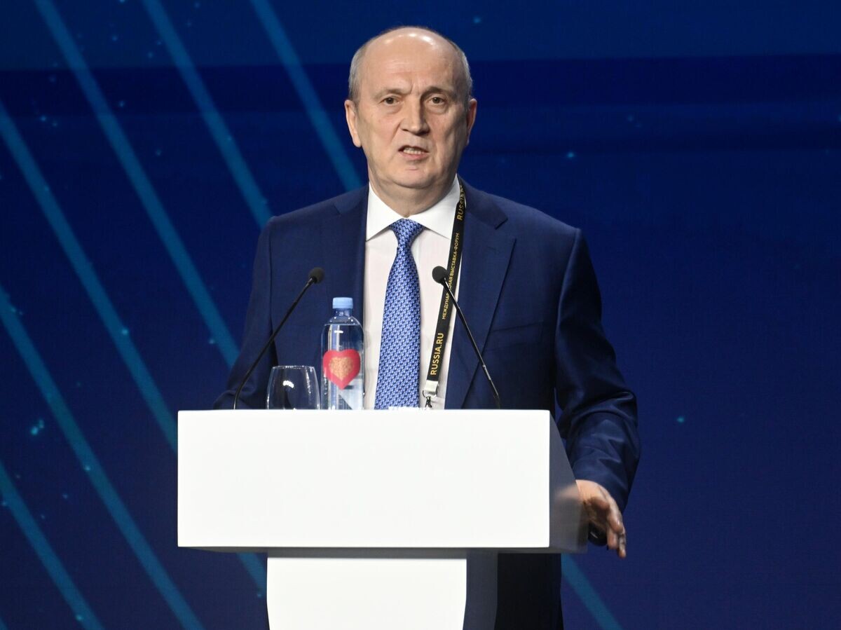    Василий Десятков© Фотохост-агентство РИА Новости