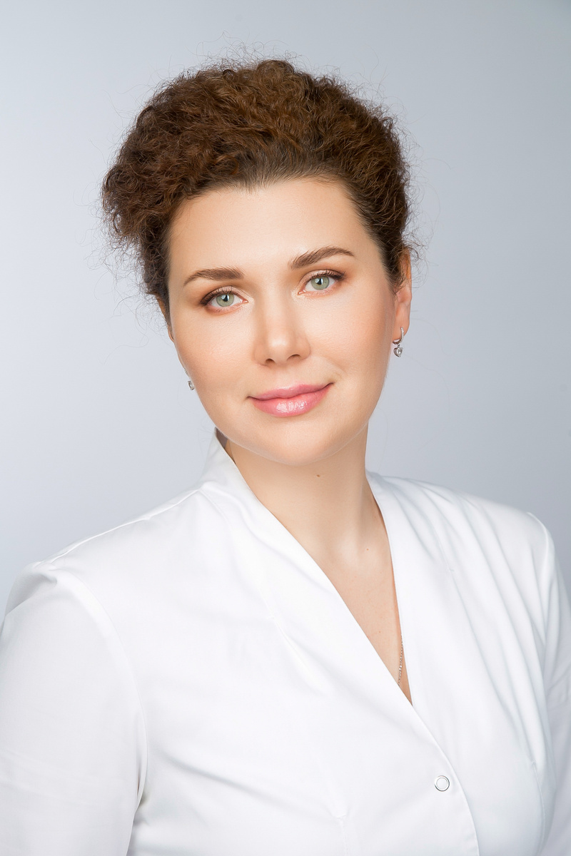 Самойлова Ольга Васильевна, врач - дерматолог, косметолог клиники LazerJazz