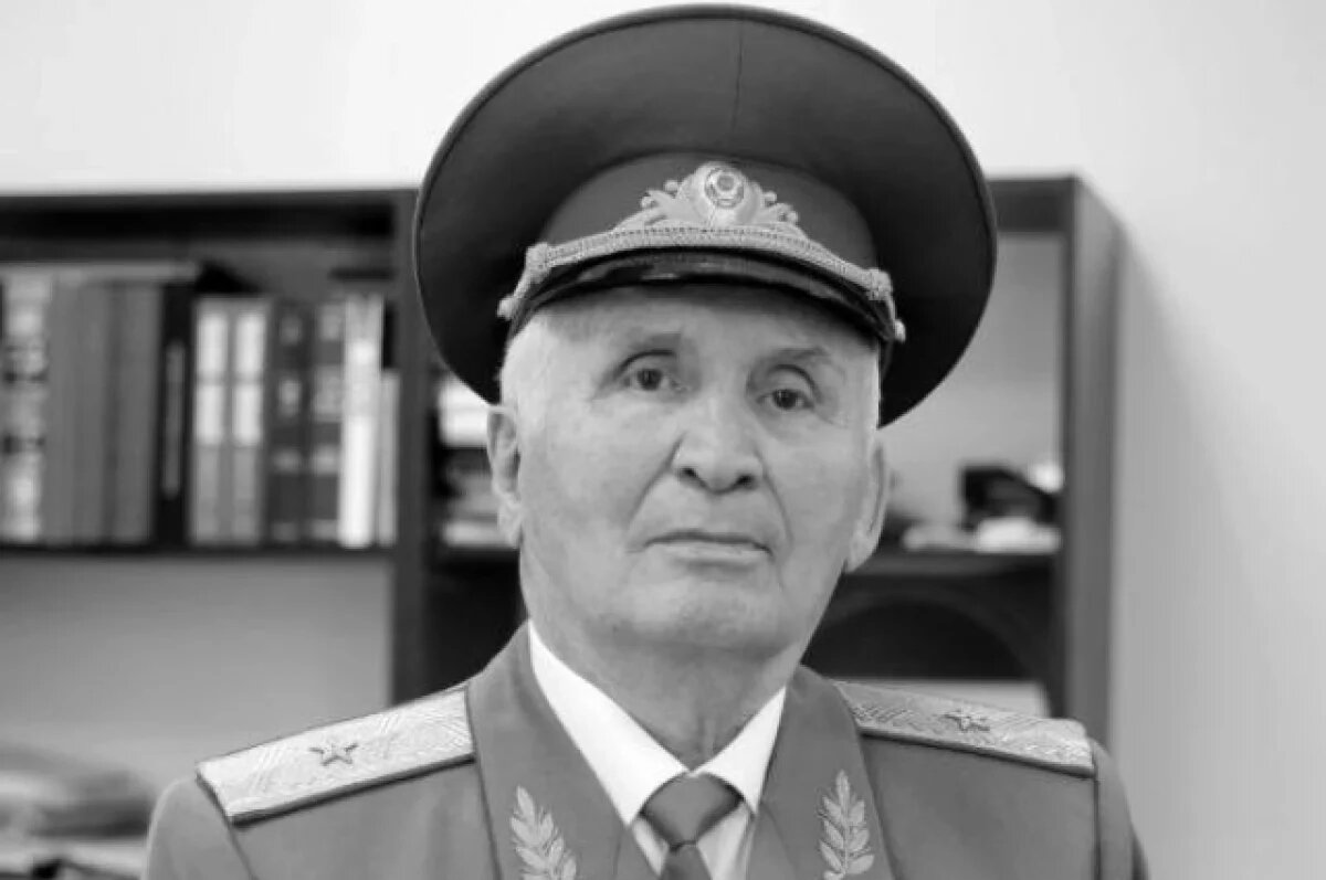    Умер руководитель операции по спасению заложников в автобусе в Орджоникидзе