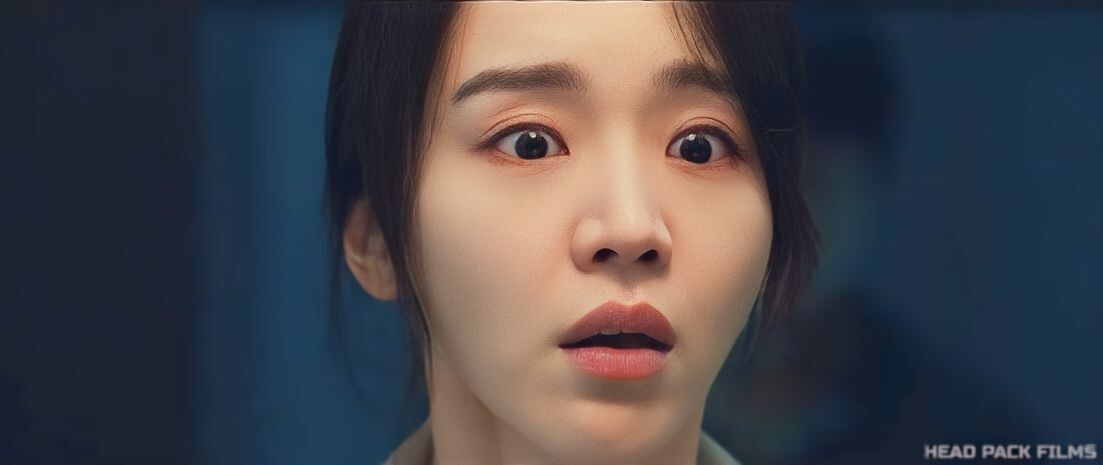 Кадр из фильма. Щин Хе-сон в роли Ху-сён 