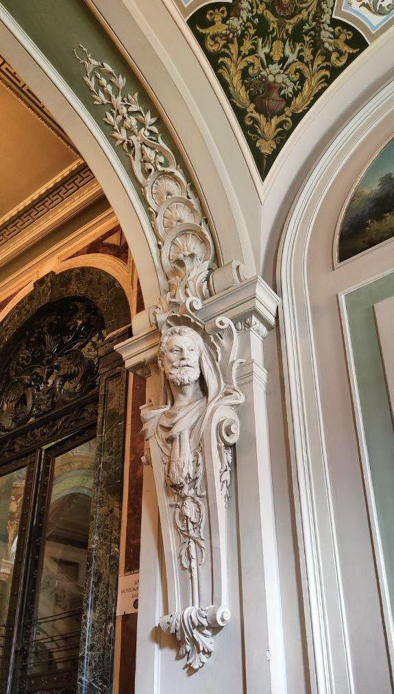 Николай Кельх в саване. Что говорит о том, что он уже скончался