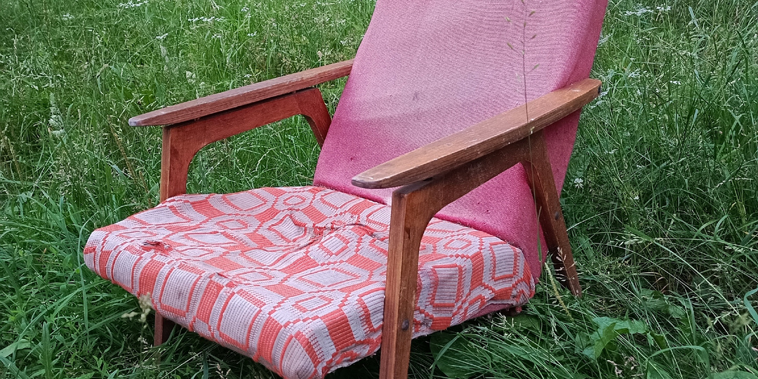 Спасаем мебель! Как из старого кресла сделать шикарный эксклюзив!