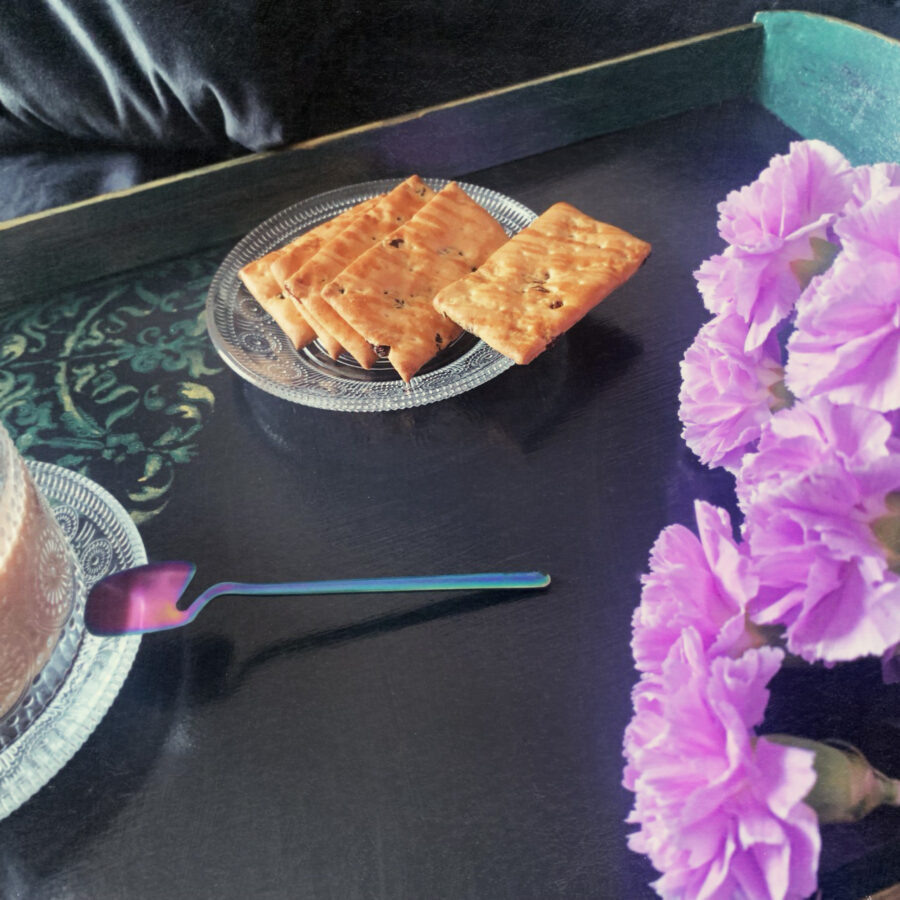    Как перекрасить поднос   
Источник: Мария Моднова для Креаликум