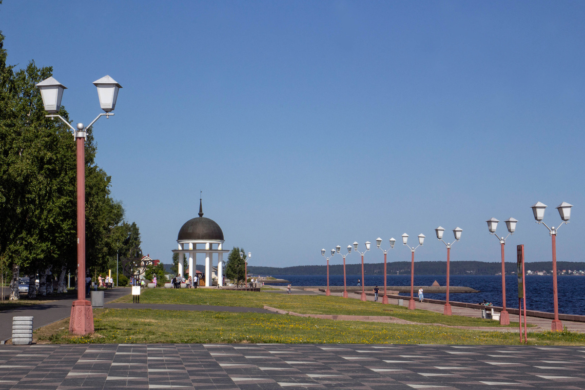 Онежская набережная в Петрозаводске