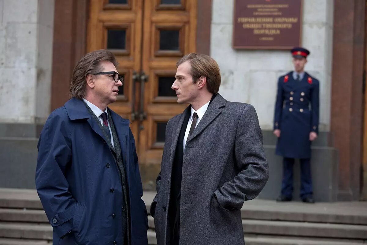 Кадр из сериала "Паук"