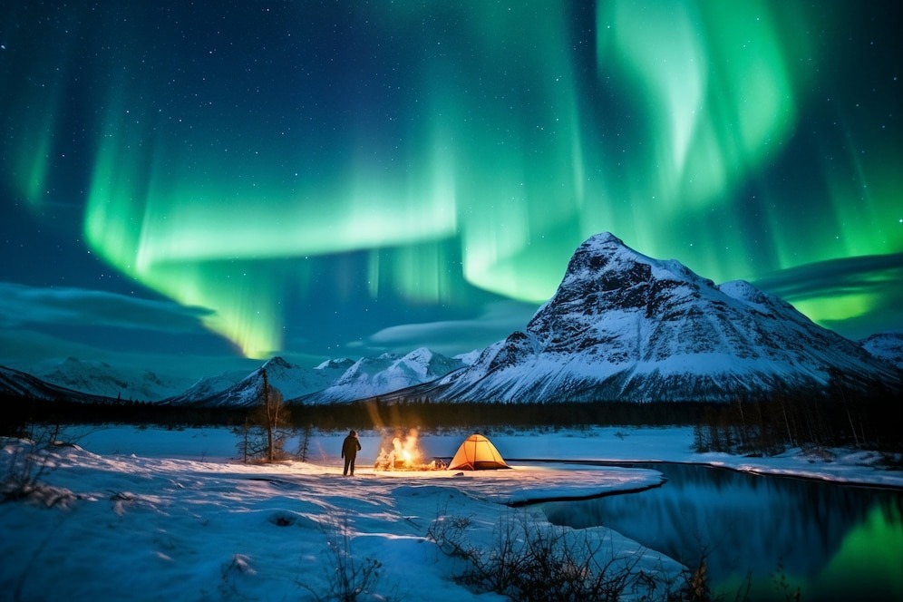 Источник: https://img.freepik.com/free-photo/beautiful-landscape-with-aurora-borealis_23-2150439623.jpg?t=st=1741961061~exp=1741964661~hmac=74c0ca7b86e72e5b1dc16992939774eeb6d128812d998f7e063bd233a9afa162&w=996