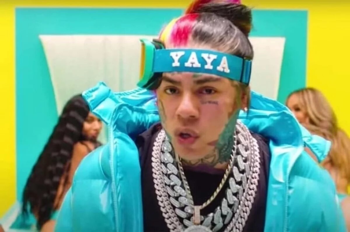   Mash: американец Tekashi 6IX9INE планирует дать концерт в Москве осенью