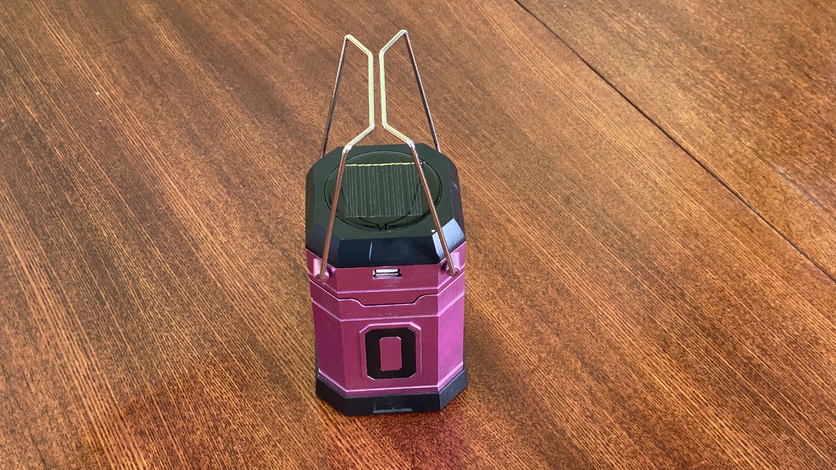 Фонарь в сложенном состоянии, ручки подняты