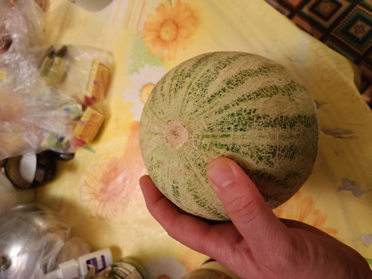 макушка у нее явно ударенная и мягкая