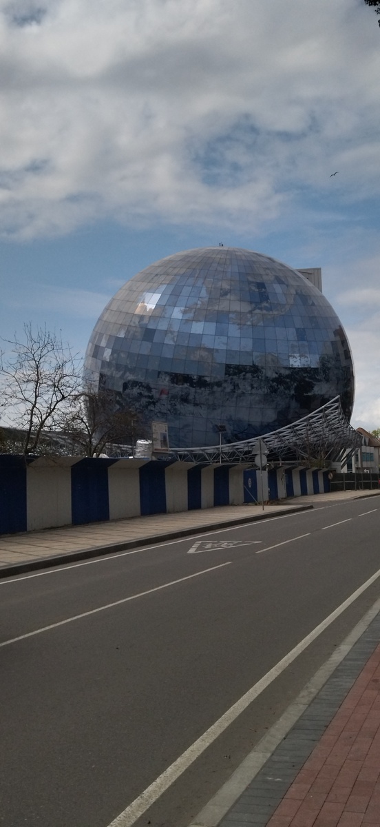 И это обоснованно, ведь этот музей - единственный в России комплексный морской музей. 