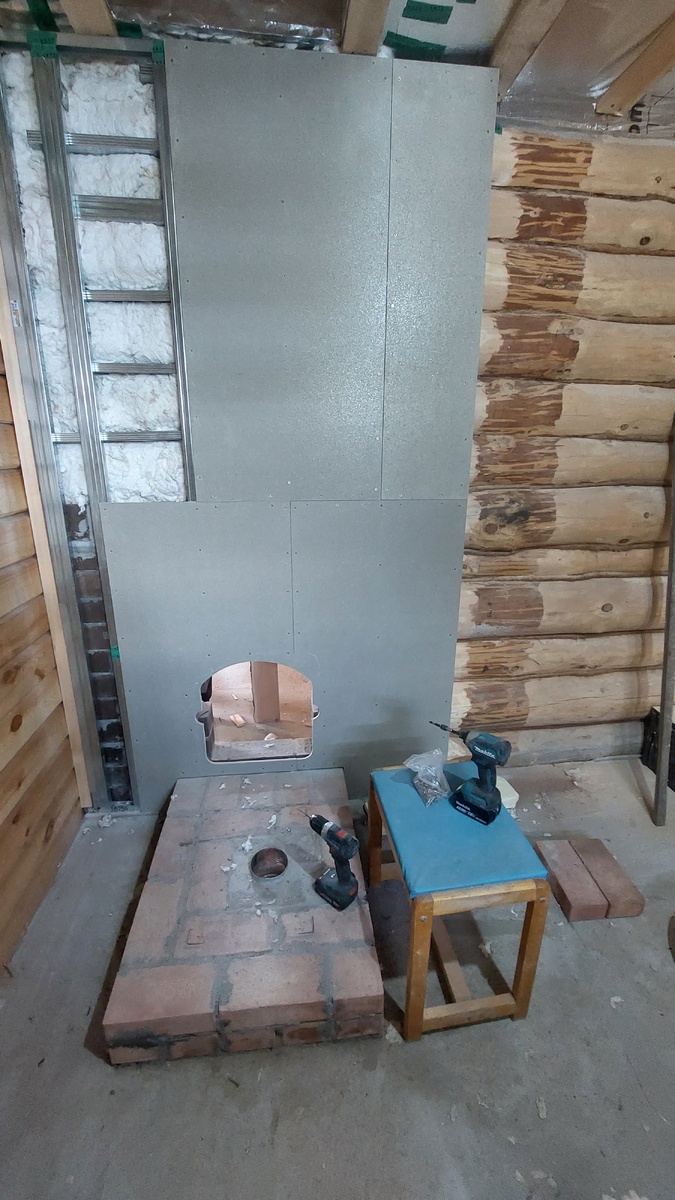 Обезопасили печную зону на нашем объекте