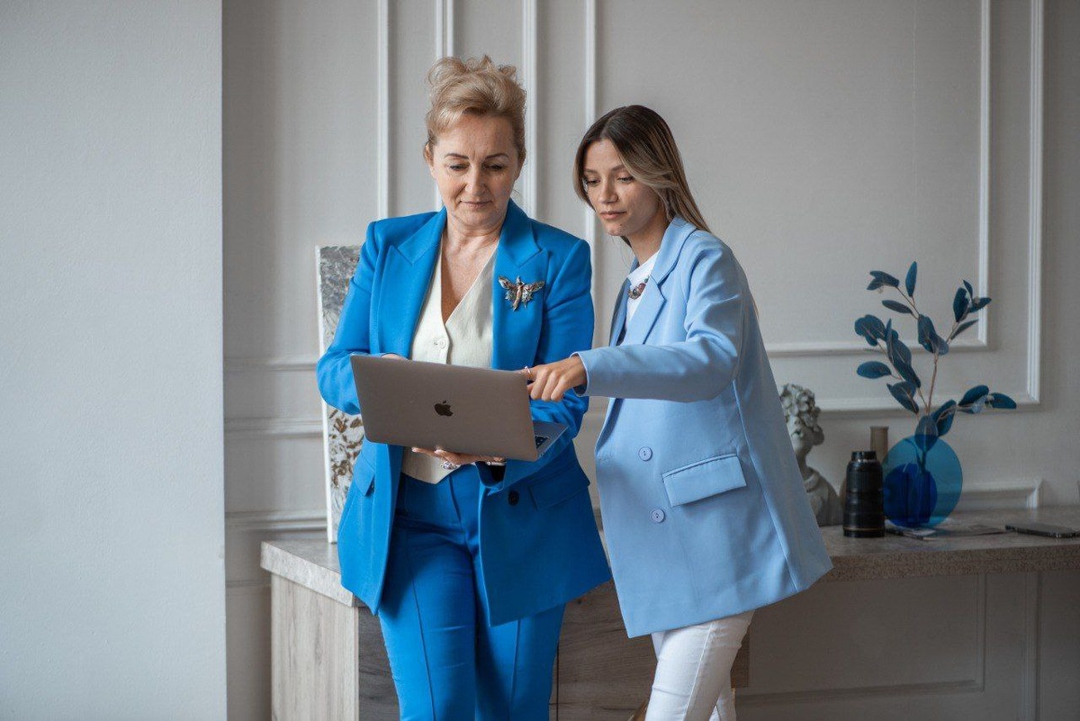 Элита Смайл и Елизавета Жилкина, Цифры в бизнесе с Элитой. EasyAnalytics.ru 