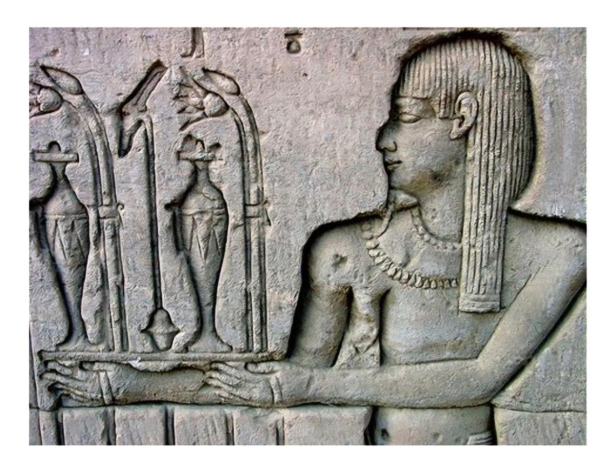 Предположительно Таппути-Белатекаллим на египетском рельефе.
