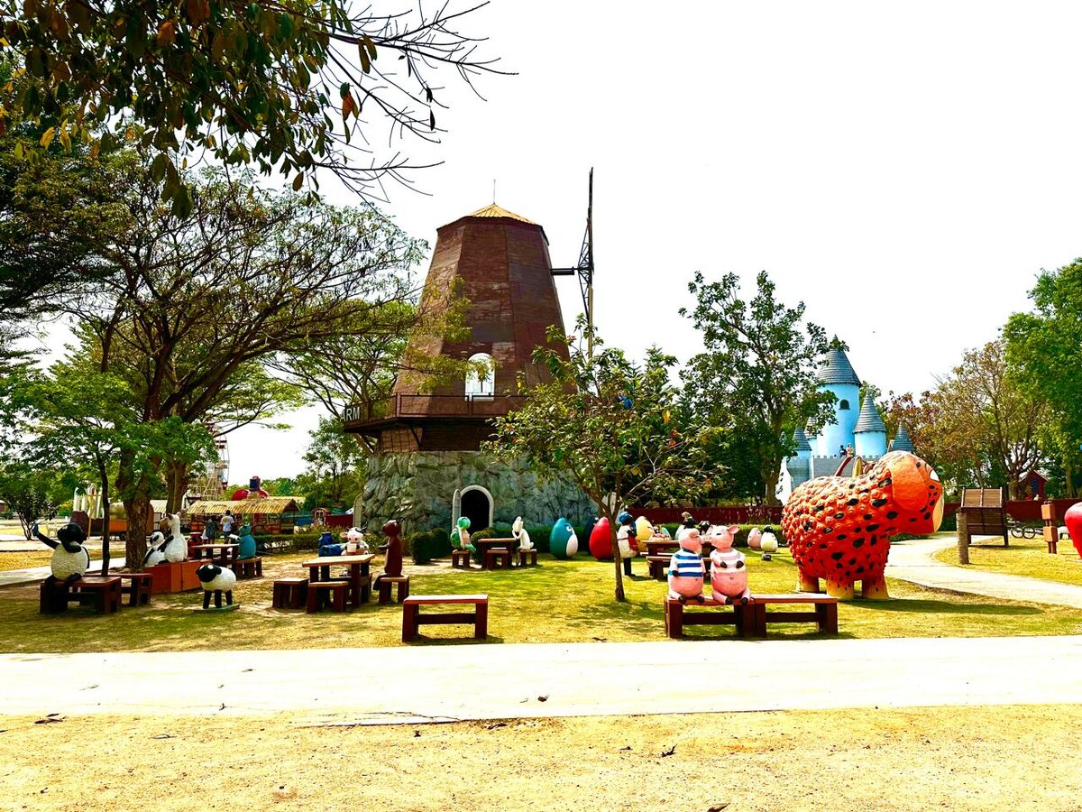 Территория Pattaya Sheep Farm