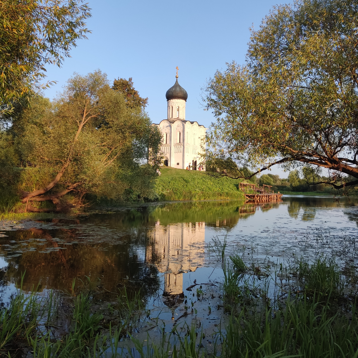 Церковь Покрова -на-Нерли под Владимиром 