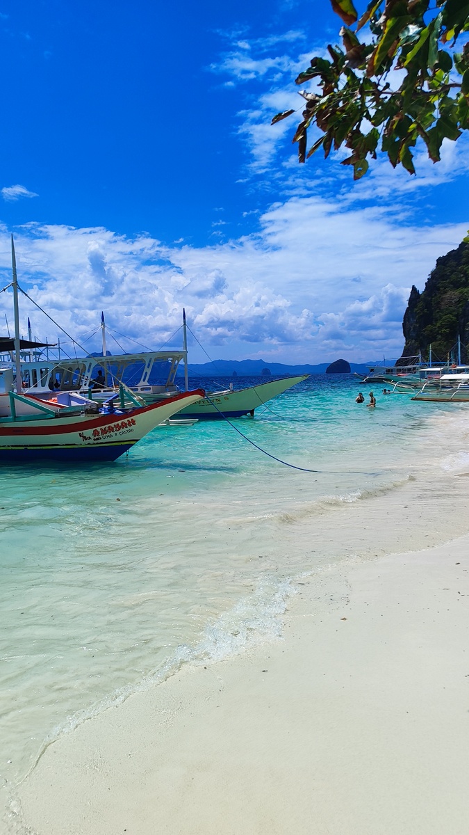 Белые пляжи 