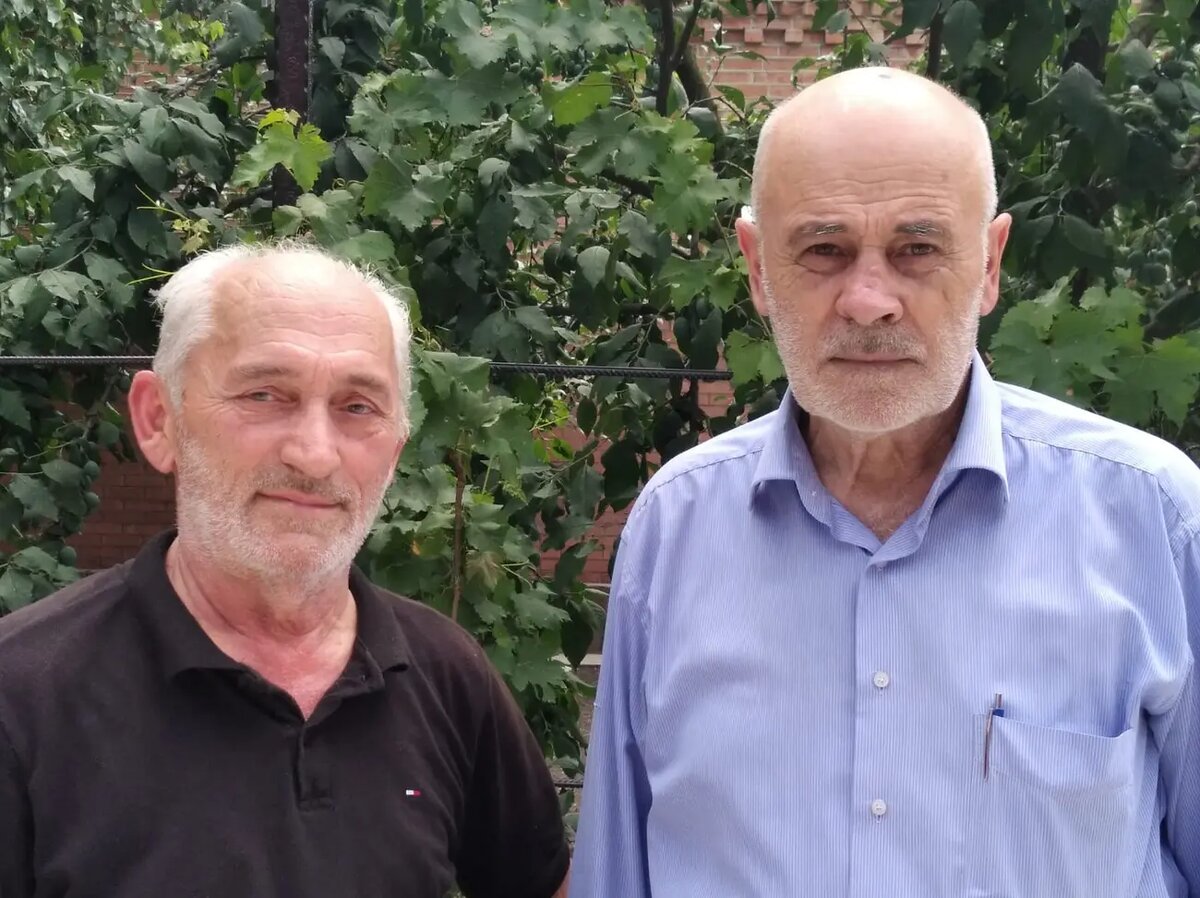 слева направо А. Кварацхелия с другом Б. ЧахкиевымФото:архив Алико Кварацхелия