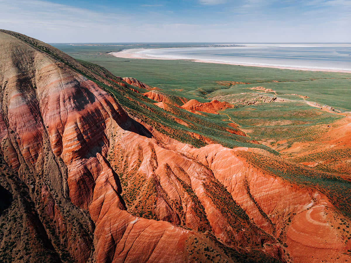 Вид на озеро Баскунчак, Большой Богдо
