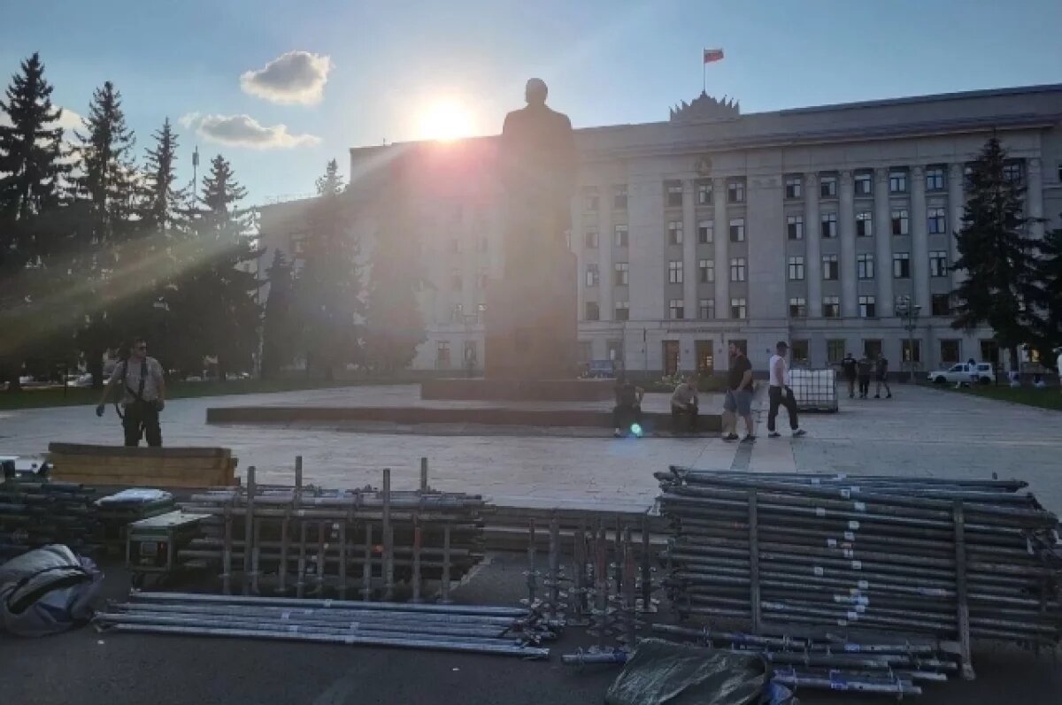   По словам Алексея Чепцова, подрядчик уже убрал конструкции