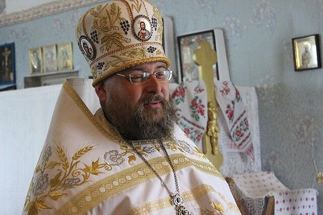 Отец Анатолий: "Надо быть ДОБРЫМ, ПРОСТИТЬ всех своих обидчиков и по-доброму думать о людях". Источник:  https://kazanskii-hram.cerkov.ru/duxovenstvo/