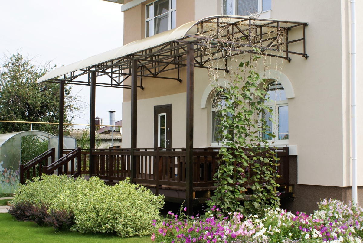    Удобная и красивая веранда. Фото автора