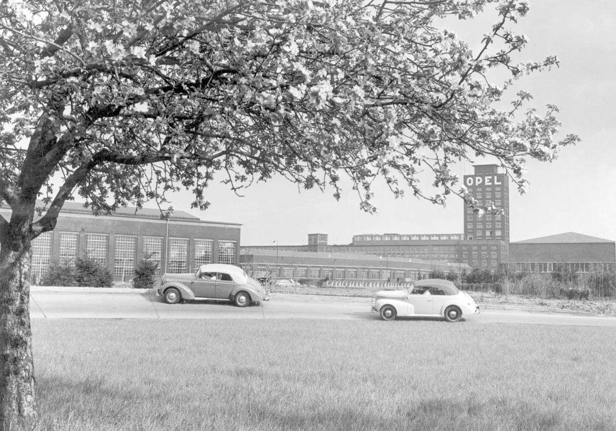Завод Opel в Руссельсхайме в начале 1930-х годов после вступления в GM.