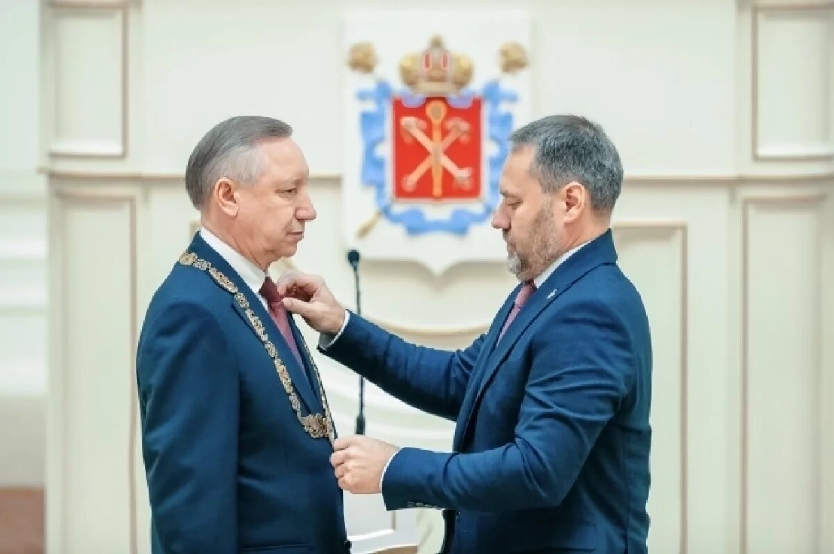    Александр Беглов вступает в должность губернатора.