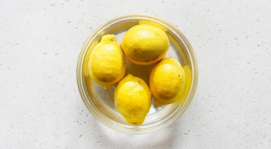   Как сделать лимонный сок в домашних условиях (gastronom.ru)