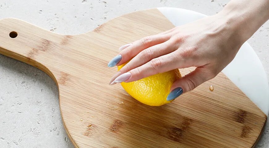   Как сделать лимонный сок в домашних условиях (gastronom.ru)