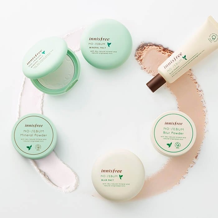 Фото с сайта https://sifo.ru/image/cache/catalog/products/innisfree/matiruyushaya-pudra-innisfree-no-sebum-mineral-pact/matiruyushaya-pudra-innisfree-no-sebum-mineral-pact-75367-700x700.jpg