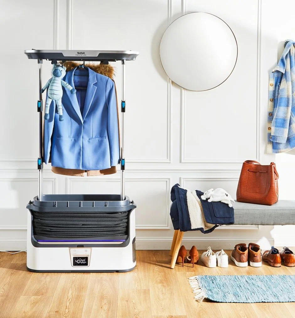 В паровую систему можно загружать даже верхнюю одежду — она без проблем отпарит, устранит неприятные запахи и продезинфицирует пальто и куртки.