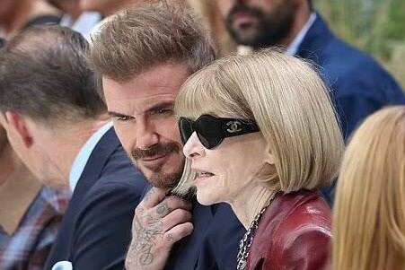     Дэвида Бекхэма в компании иконы моды заметили в Милане