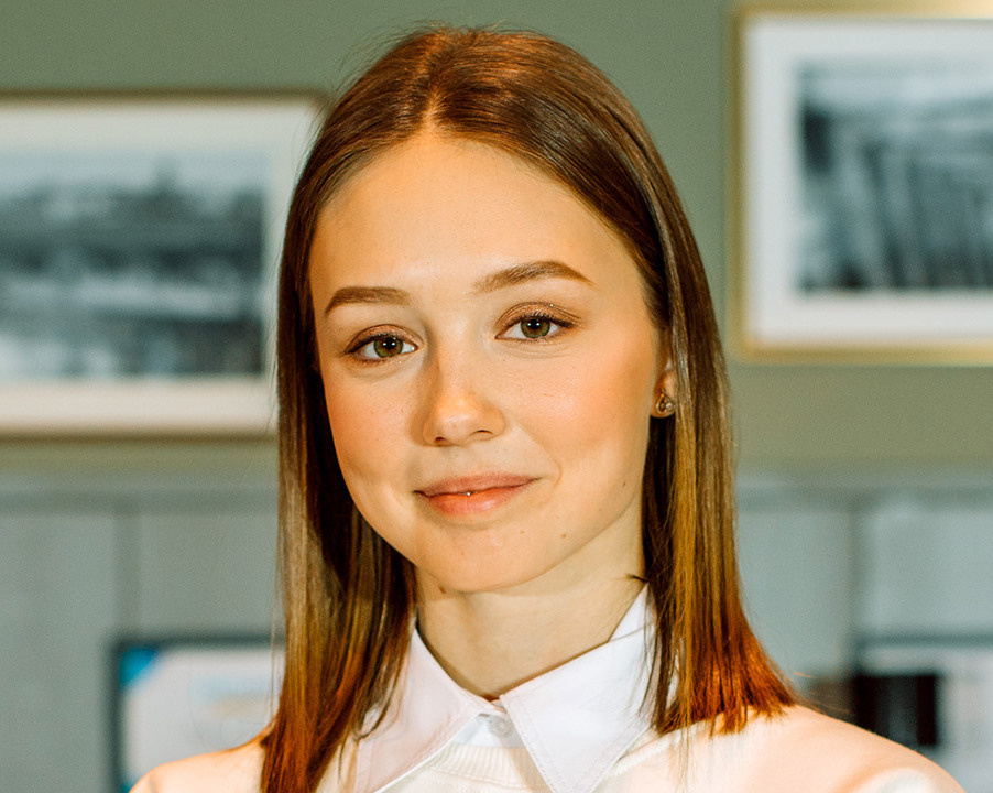 Е.Старшова.