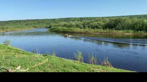 #Ухта ...моторная лодочка по глади реки Ухта