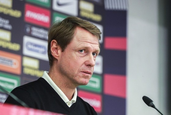    Олег Кононов