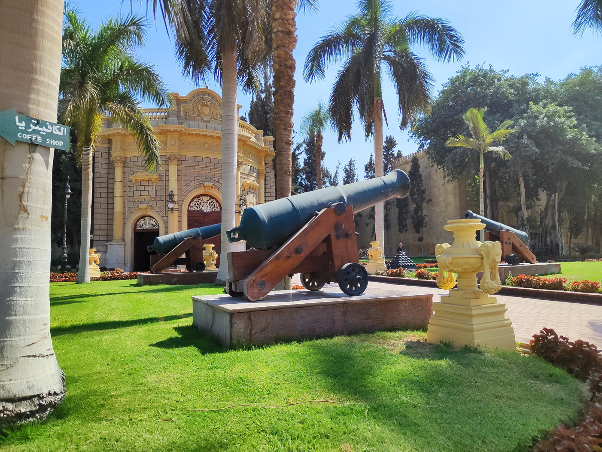 Каир, территория Дворца Абдин, 2023 год (фото из личного архива)