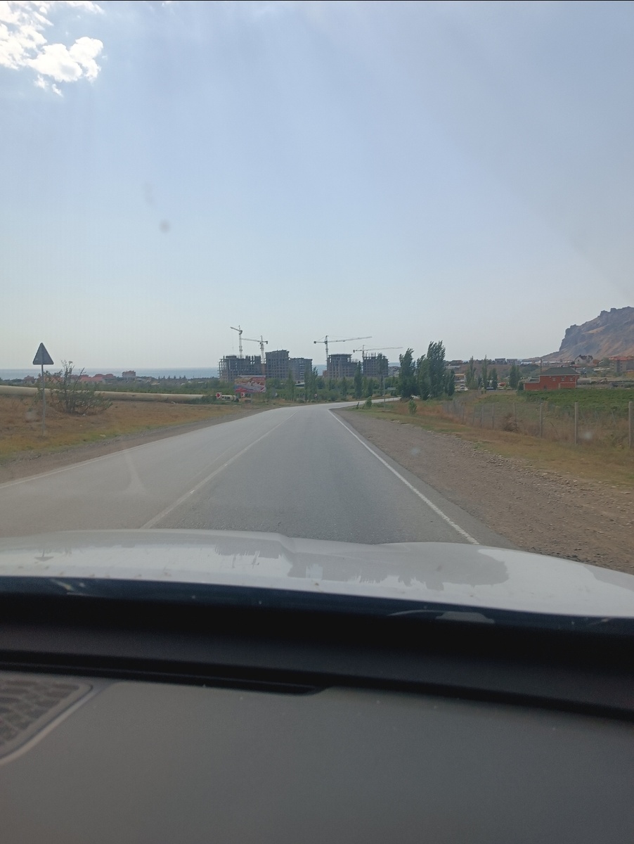 Фото автора. Новый вид на Коктебельскую бухту. 