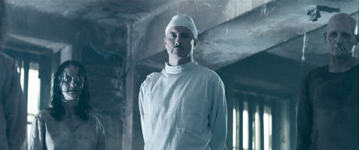 Кадр из фильма "Возвращение в дом ночных призраков" 2007г.