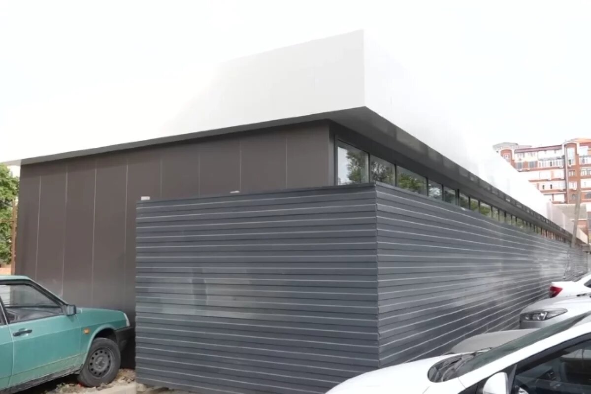    В Махачкале снесут незаконное строение вблизи больницы