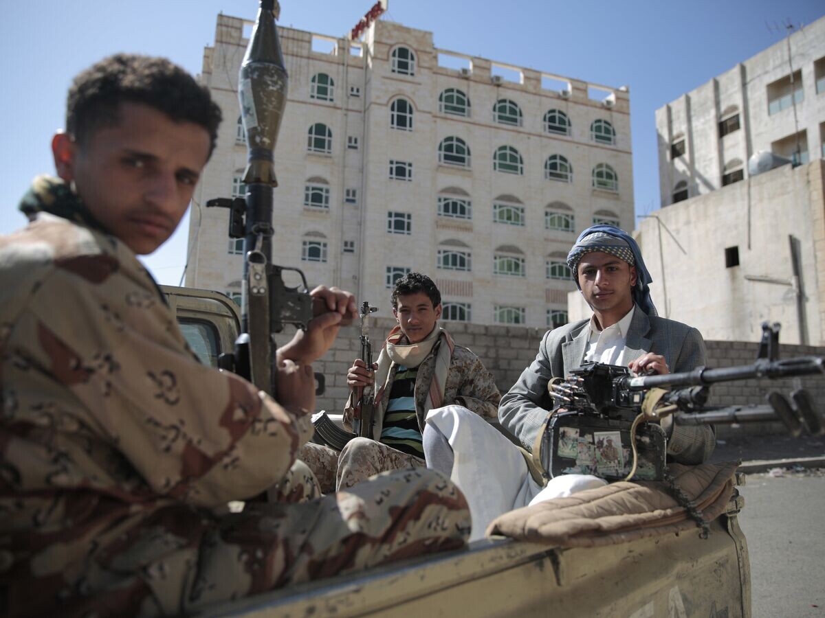    Бойцы-шииты© AP Photo / Hani Mohammed