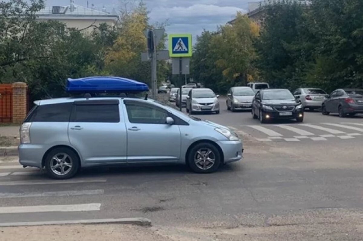    Водитель сбил двух школьниц на пешеходном переходе в Улан-Удэ