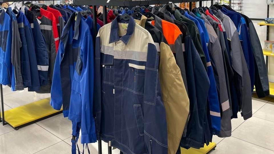 На что нужно обратить внимание при выборе рабочей одежды✨